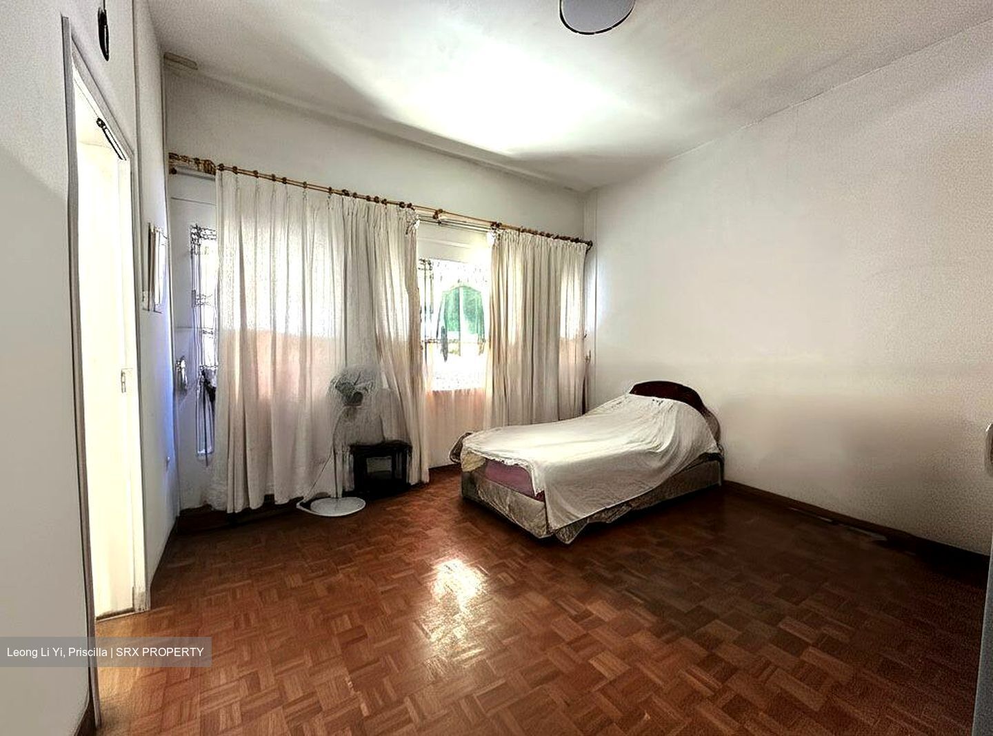 Golden Hill Estate (D19), Terrace #460081541